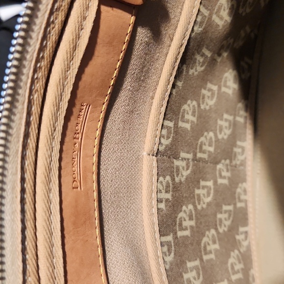 Dooney & Bourke  handbag - Picture 7 of 7
